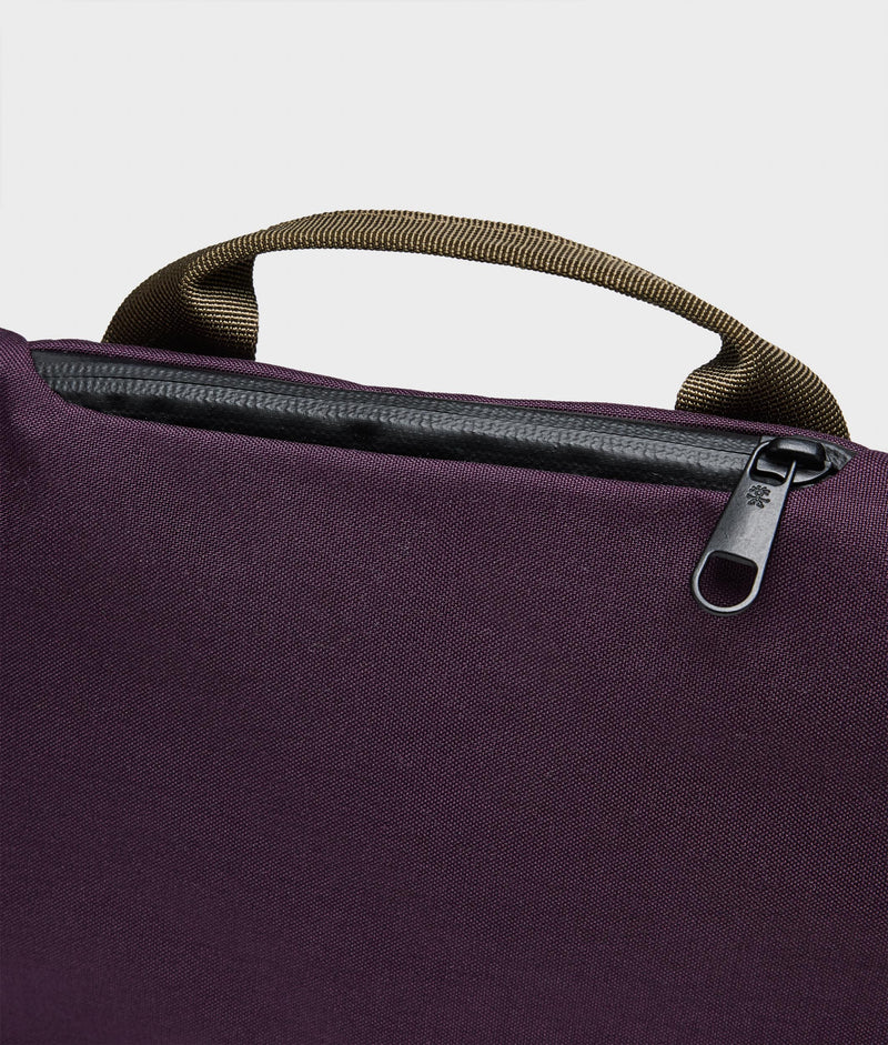 | Colour: Acai