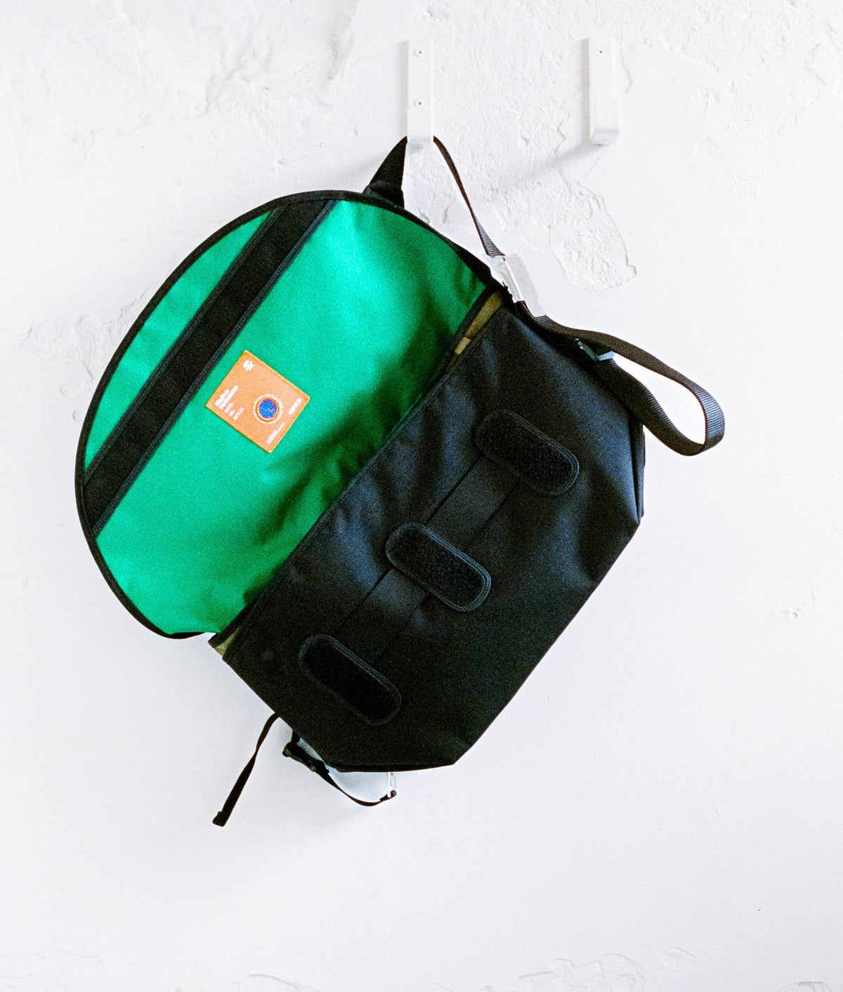 | Colour: Black Stripes