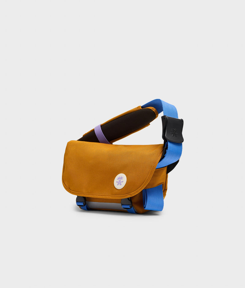| Colour: Camel