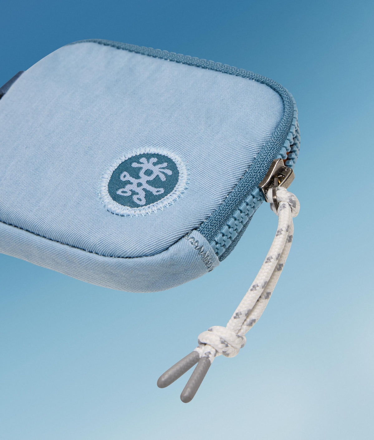 | Colour: Konbu Dusty Blue