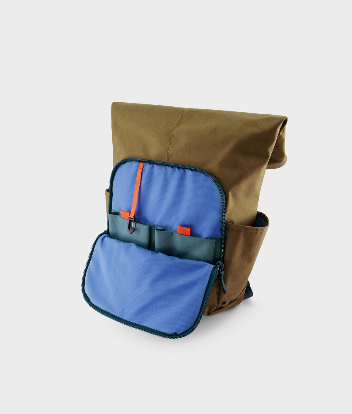| Colour: Olive