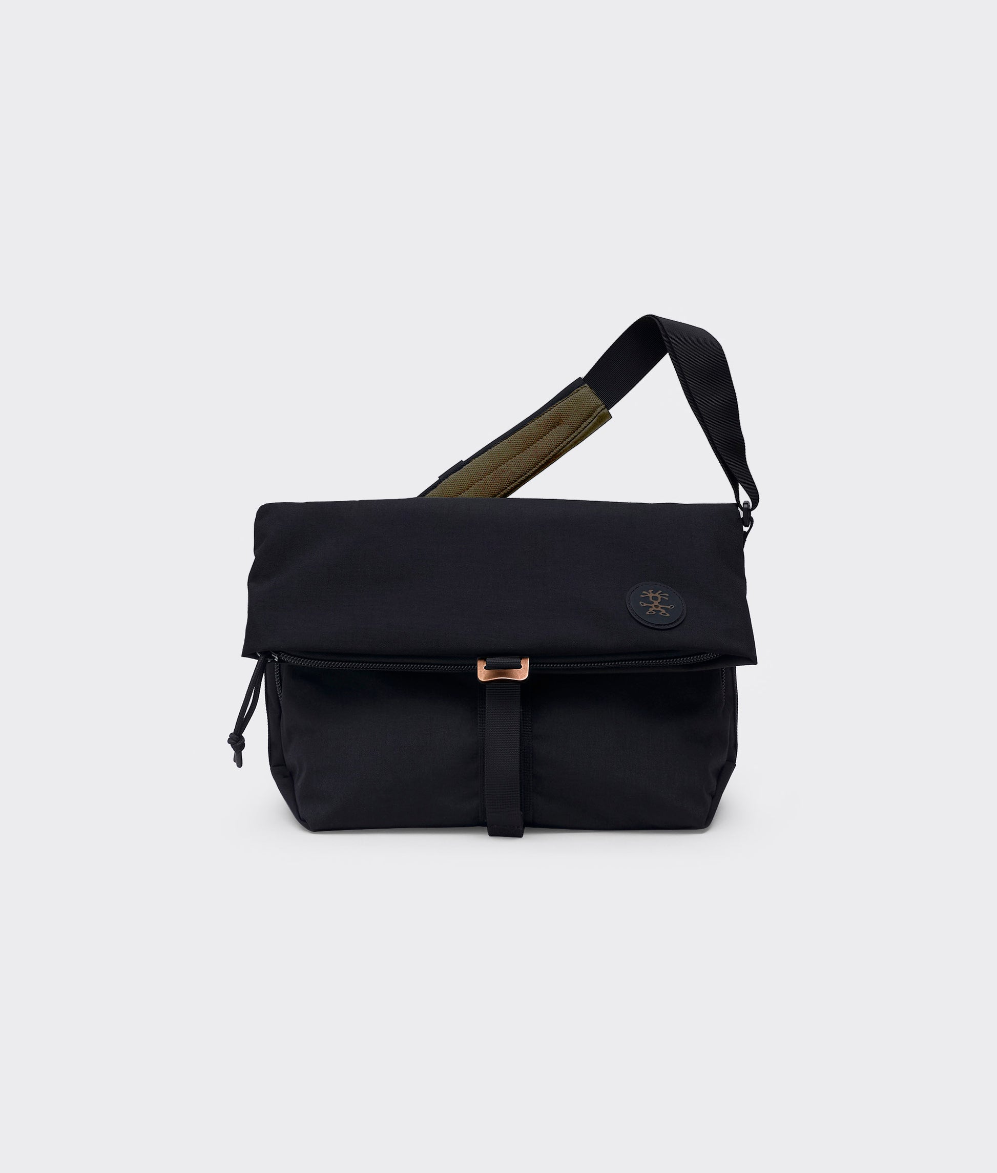 | Colour: Black/Olive