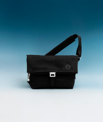 | Colour: Black