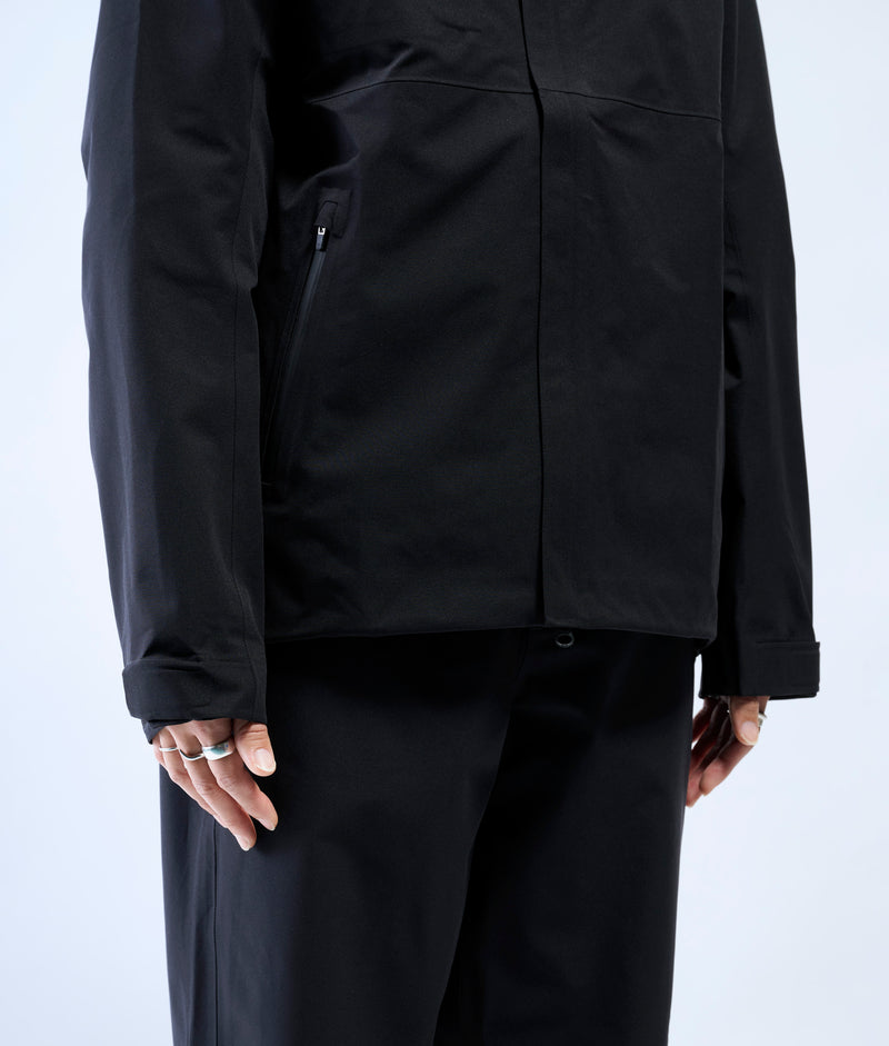 | Colour: Black