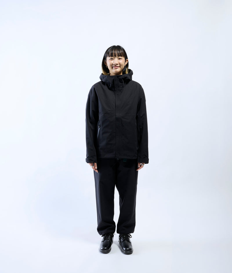 | Colour: Black