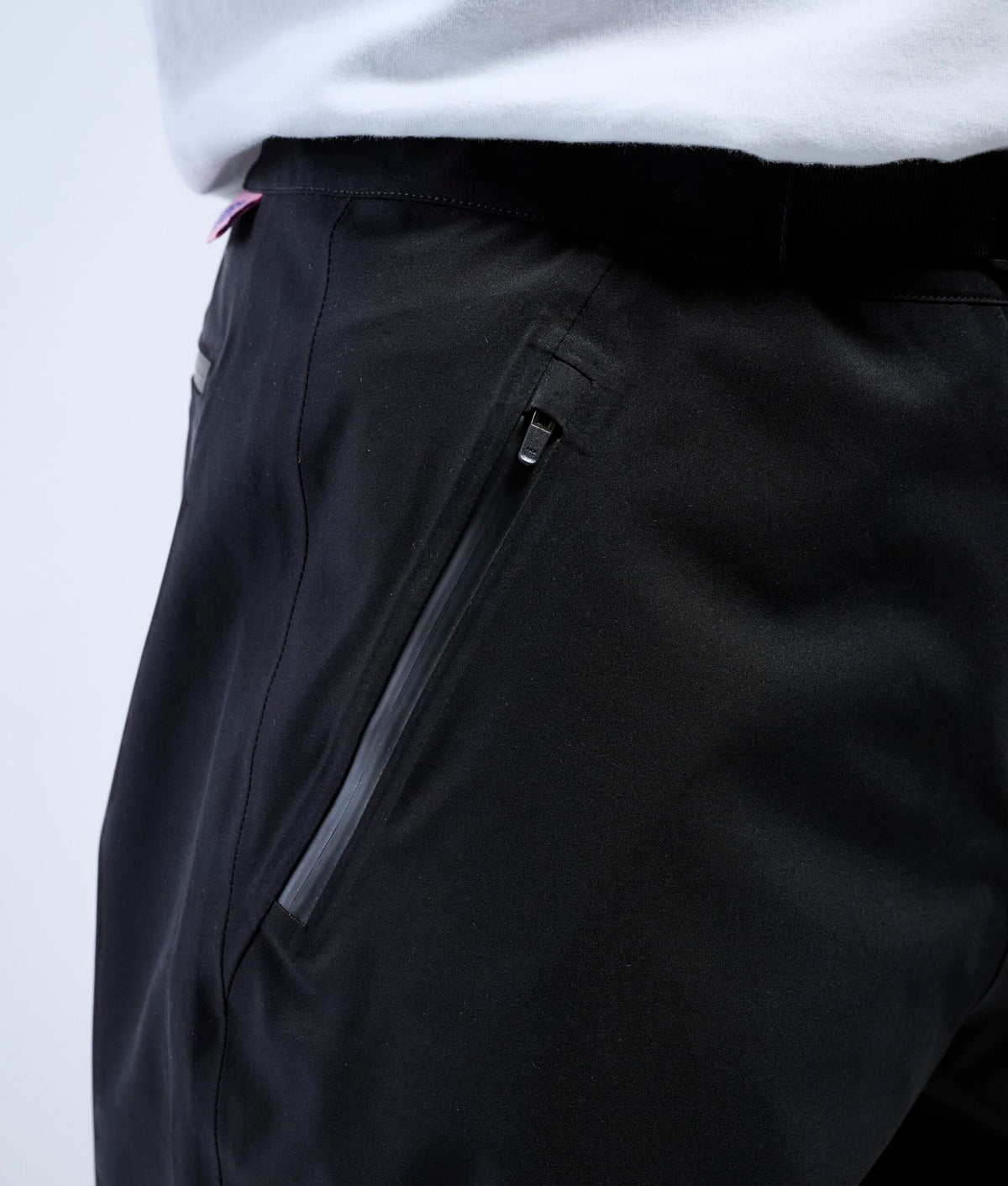 | Colour: Black