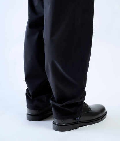 | Colour: Black