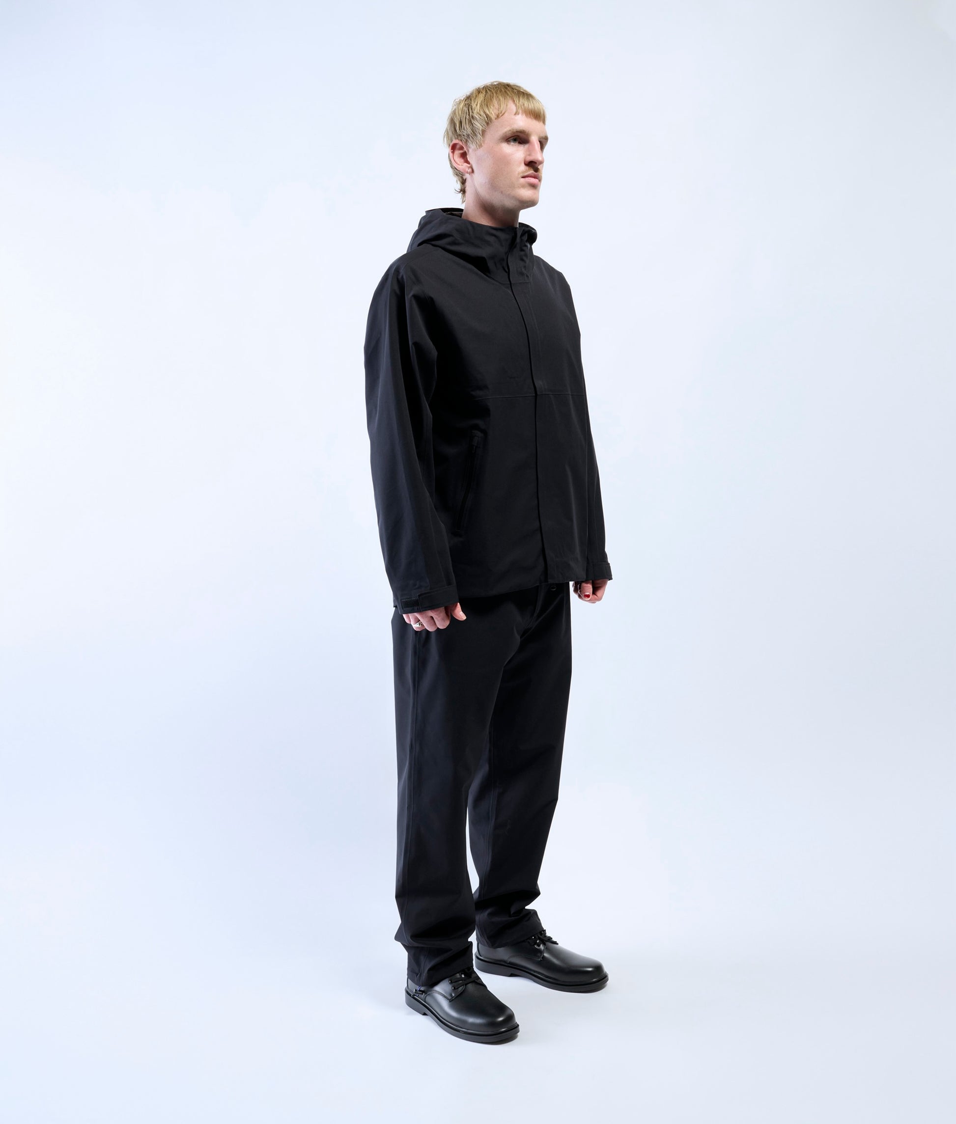 | Colour: Black