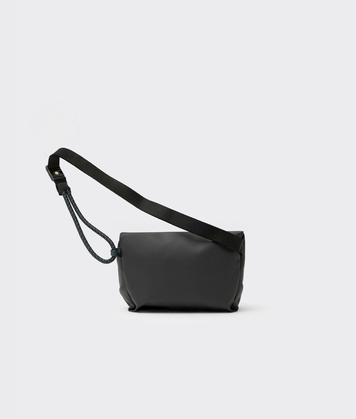 | Colour: Black