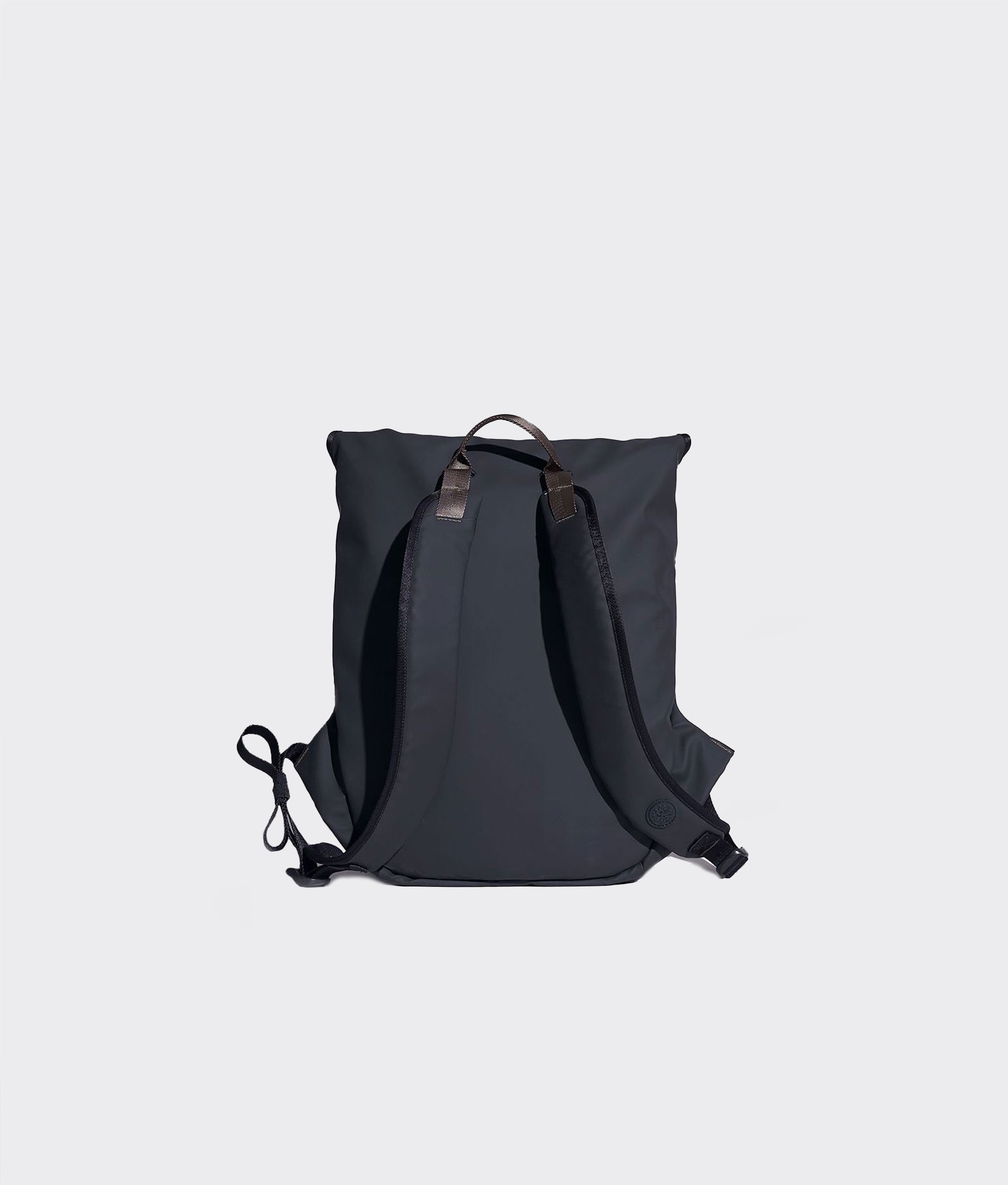 | Colour: Black