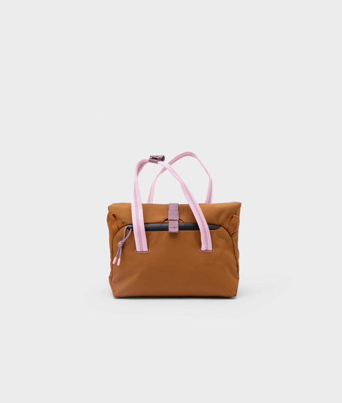 | Colour: Ginger
