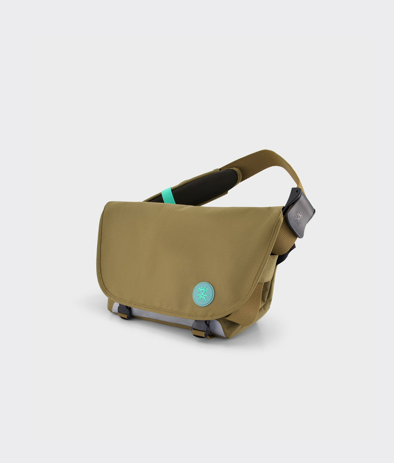 | Colour: Olive